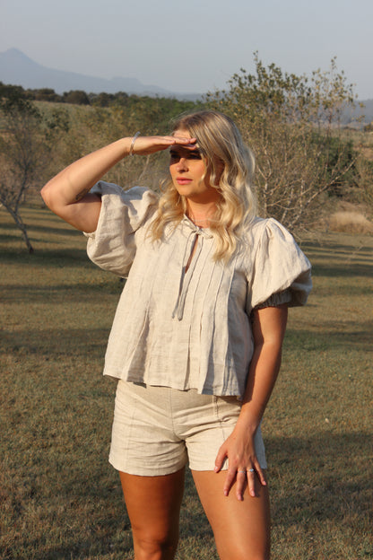 Paloma Shorts in Oat