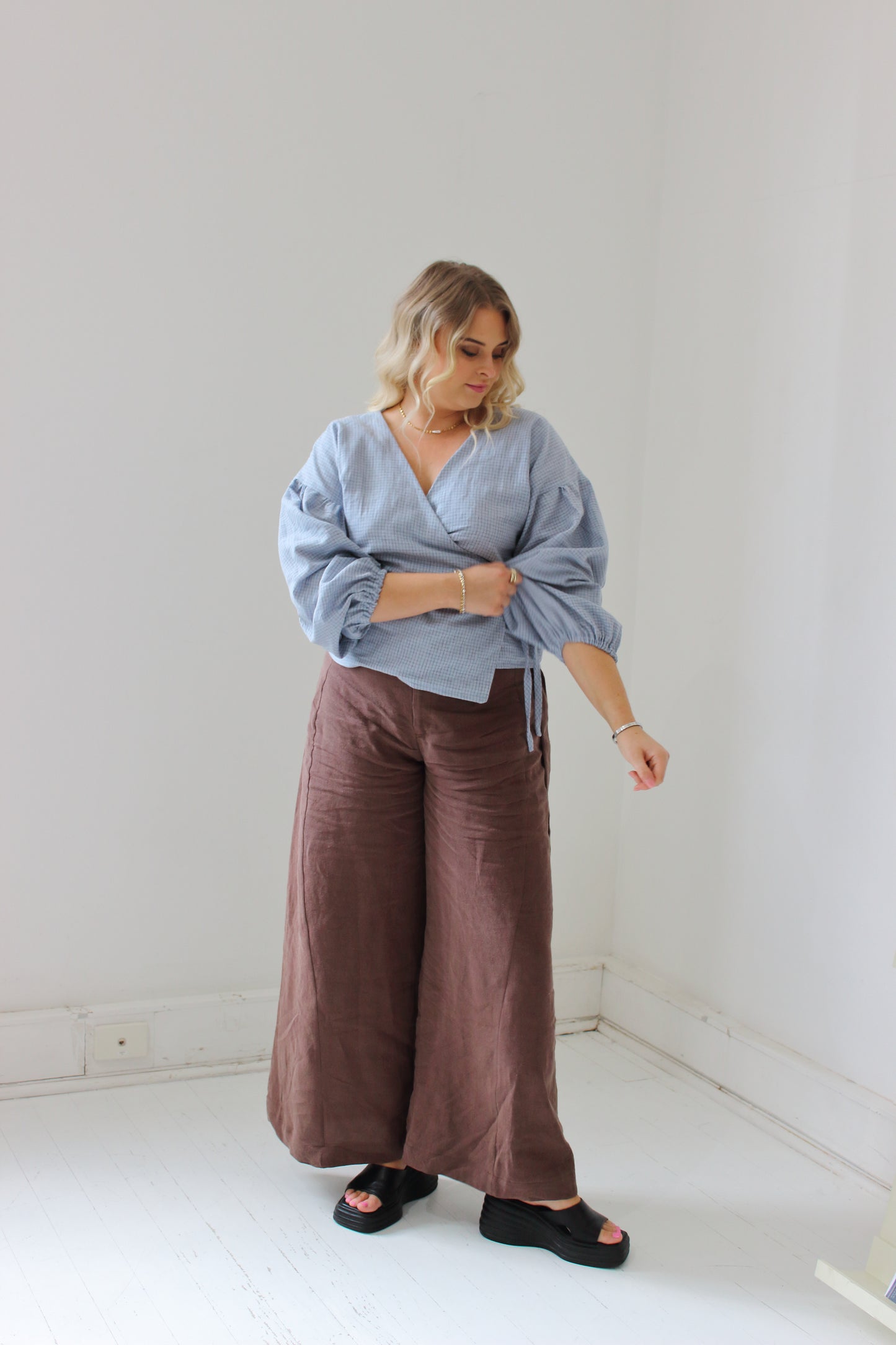 Evan Trousers in Mocha
